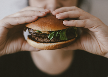 Dia do Hambúrguer: aprenda duas receitas